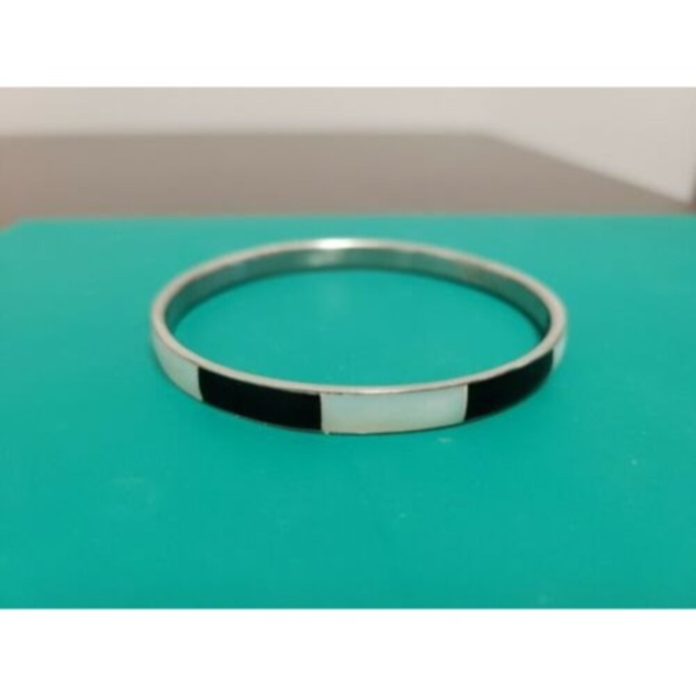 Vintage 80's Mother of Pearl Shell Black White Silvertone Thin Bangle Bracelet